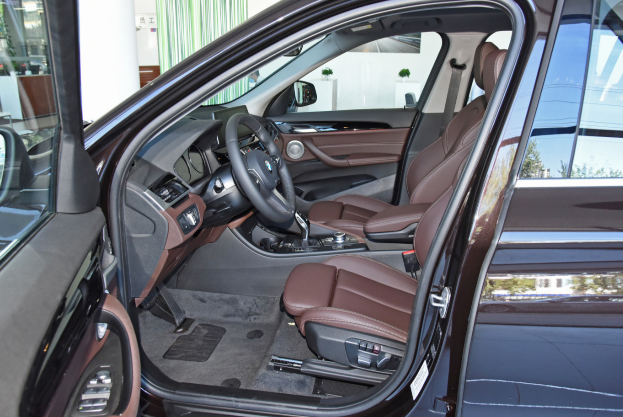 售价直逼CR-V？宝马X1、XC40、奔驰CLA最近降幅很大，无需再忍了