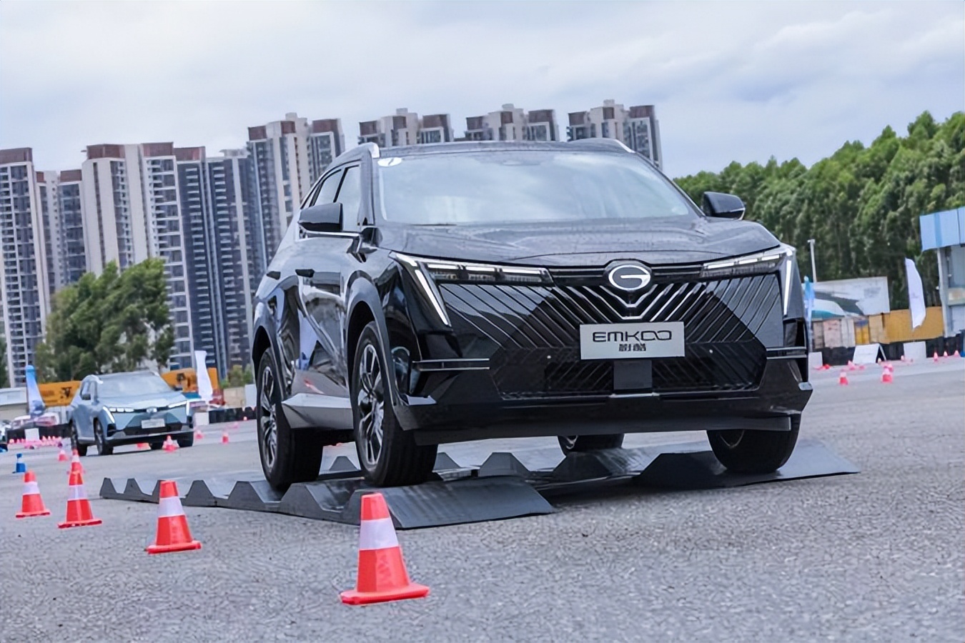 城市起步媲美电车 传祺影酷快人一步的诀窍在哪里？