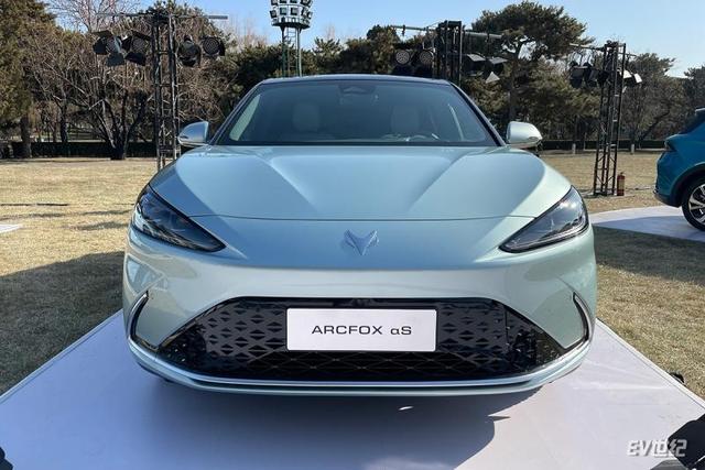 续航708公里/今年上海车展预售 ARCFOX αS实车亮相