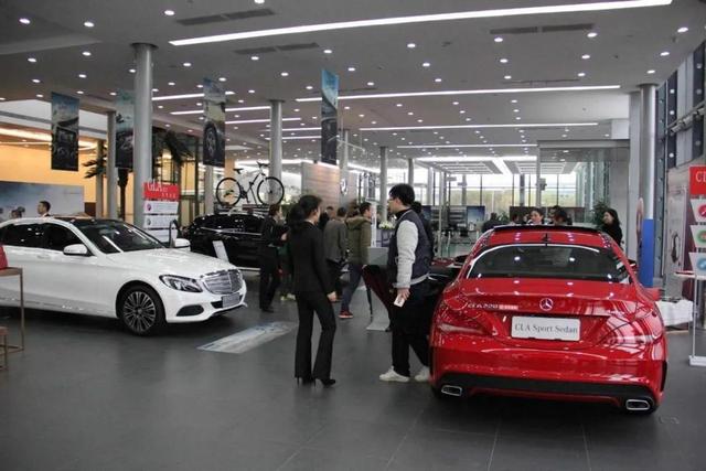 4S店亏本卖车就可以乱收续保押金？“潜规则”什么时候能取消