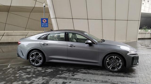 试驾全新K5凯酷:搭载全球独创CVVD技术,拒绝油腻更节油