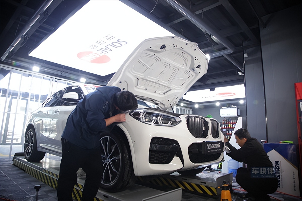 车快评探店：在河南亿通，感受不一样的汽车贴膜和美容