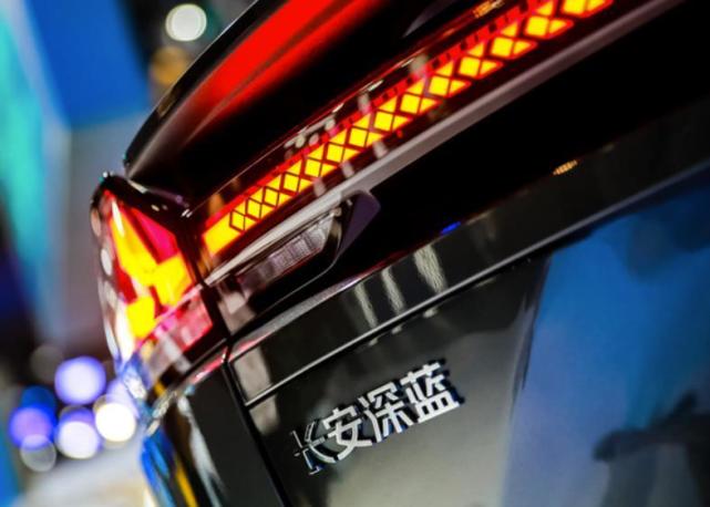 如果说深蓝SL03增程版，能超越所有合资燃油车，你信吗？