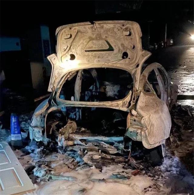 就算加速快、科技感强,没了安全的电动车,啥也不是