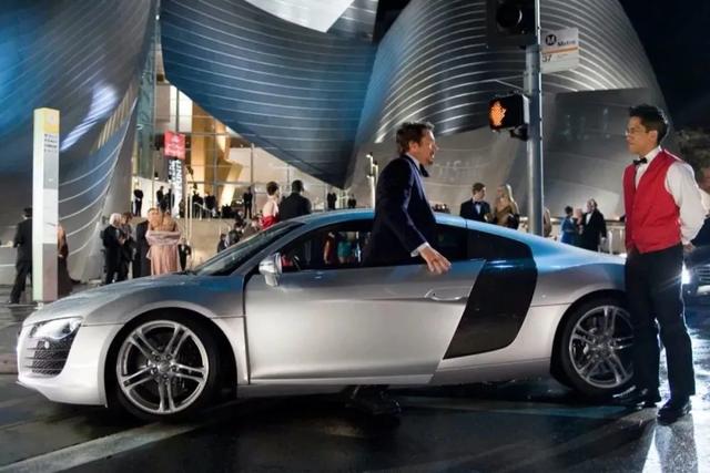 钢铁侠座驾来了,奥迪e-tron GT首秀,保时捷不香了?