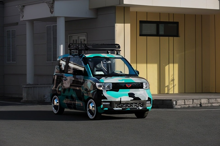 从燃油车到电动车,“神车”称号却依然不变,五菱是如何做到的?