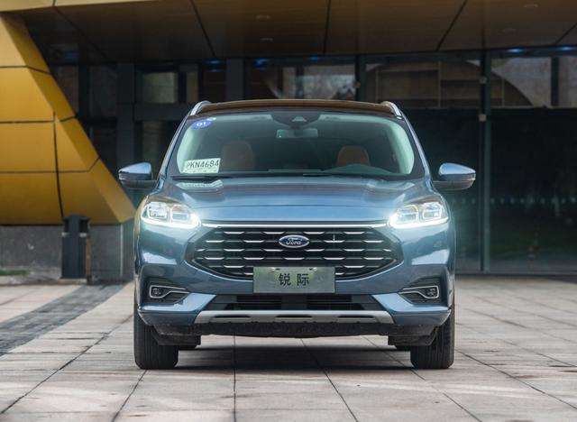 它号称最便宜的2.0T合资SUV，18.98万，2.0T+8AT，标配四驱