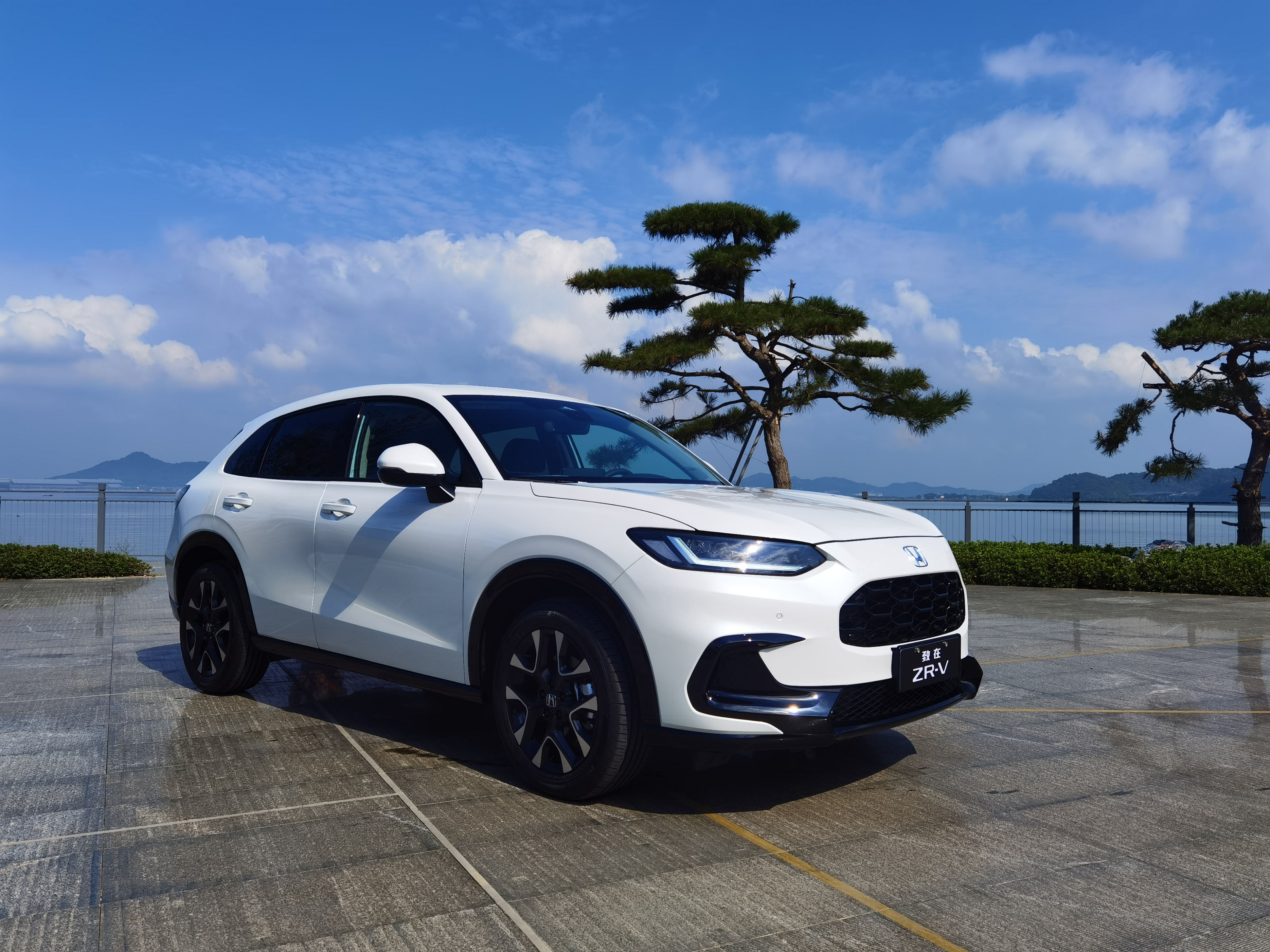 是一款紧凑级燃油SUV!可ZR-V致在凭什么代表年轻需求?
