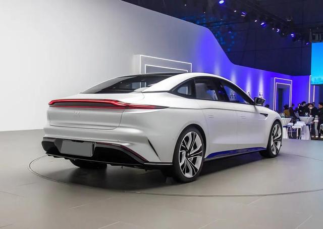 电气化时代谈性能？这几款最速电动车，最快3.9秒破百