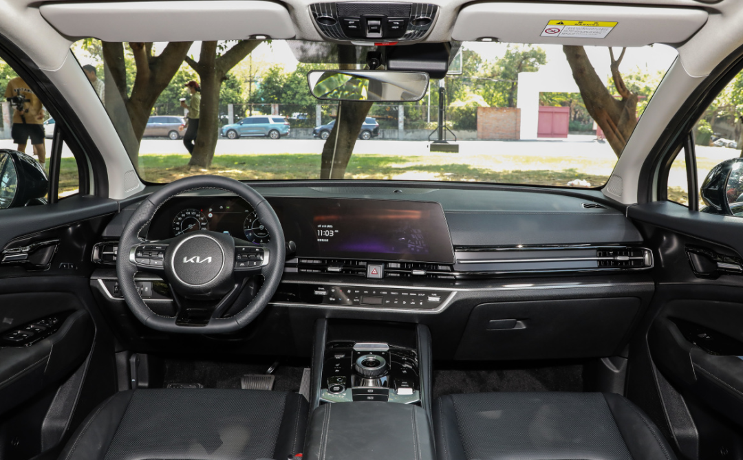 小众但不缺实力,起亚狮铂拓界对比全新三菱欧蓝德,孰胜孰负?