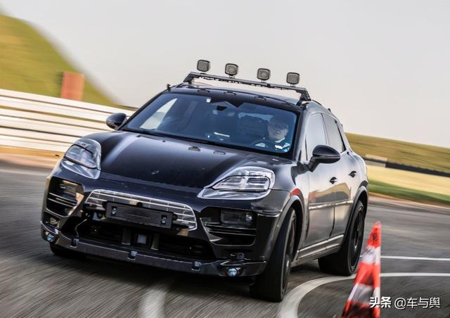 保时捷Macan EV渲染图曝光,新车将于2023年正式发布