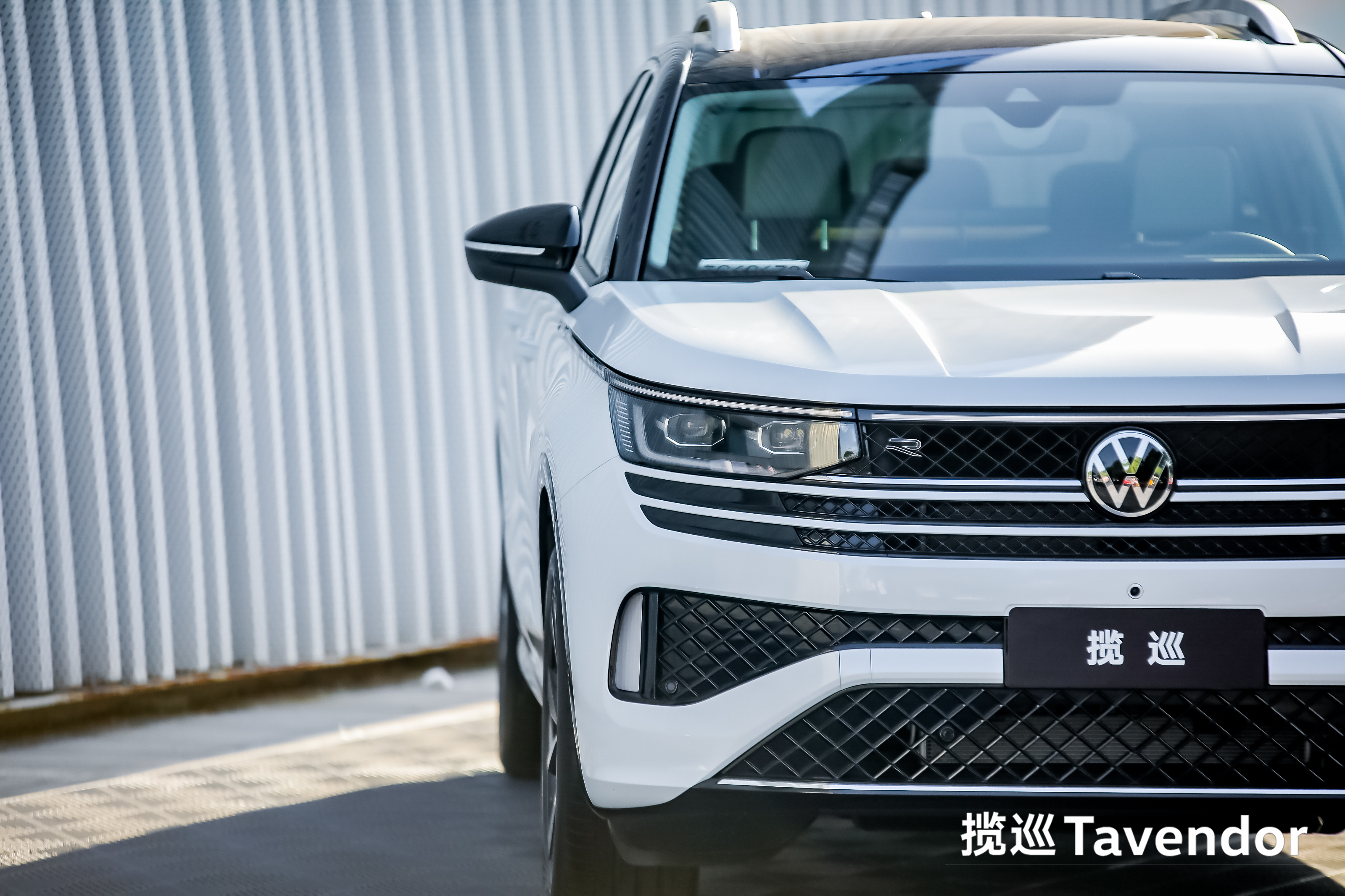 静态体验大众揽巡：实车比图片有高级感，后排空间不输冠道