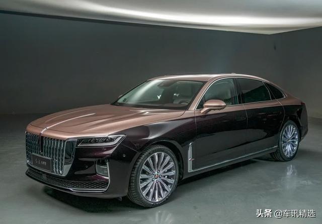 双色车身不输迈巴赫，3.0T V6动力，成中国版劳斯莱斯