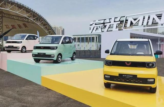 小毛病无所谓,价格好颜值高才是王道,这就是宏光MINI EV