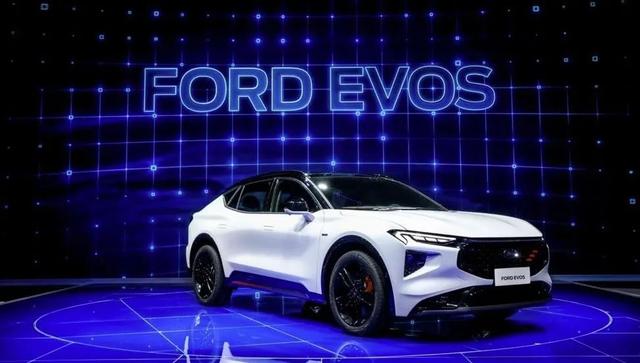 燃油车永不言败，福特全新SUV EVOS登场！上海车展现场