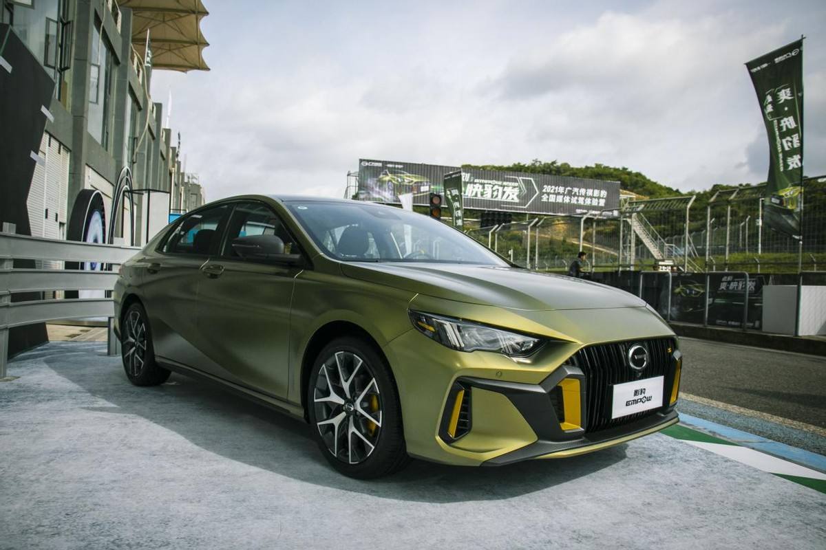 假人胳膊折断！传祺影豹的安全遮羞布，被无情撕开？