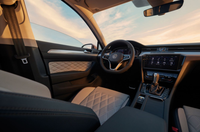 无法撼动的B级车标杆，迈腾200万辆纪念版再进阶！