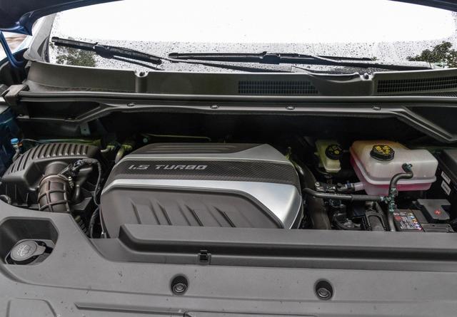 上汽大通MAXUS G50 PLUS与宋MAX怎么选?当然选性价比更高的那个