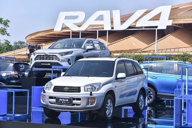 17.48万起全新RAV4上市，当日系SUV谈越级，会给到对手多大压力？