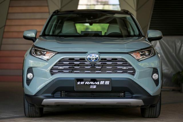 17.48万起全新RAV4上市，当日系SUV谈越级，会给到对手多大压力？