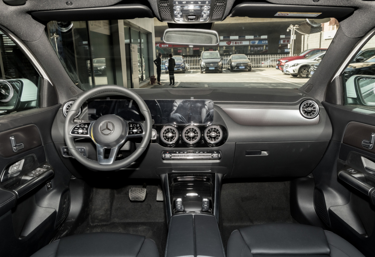 售价直逼CR-V？宝马X1、XC40、奔驰CLA最近降幅很大，无需再忍了
