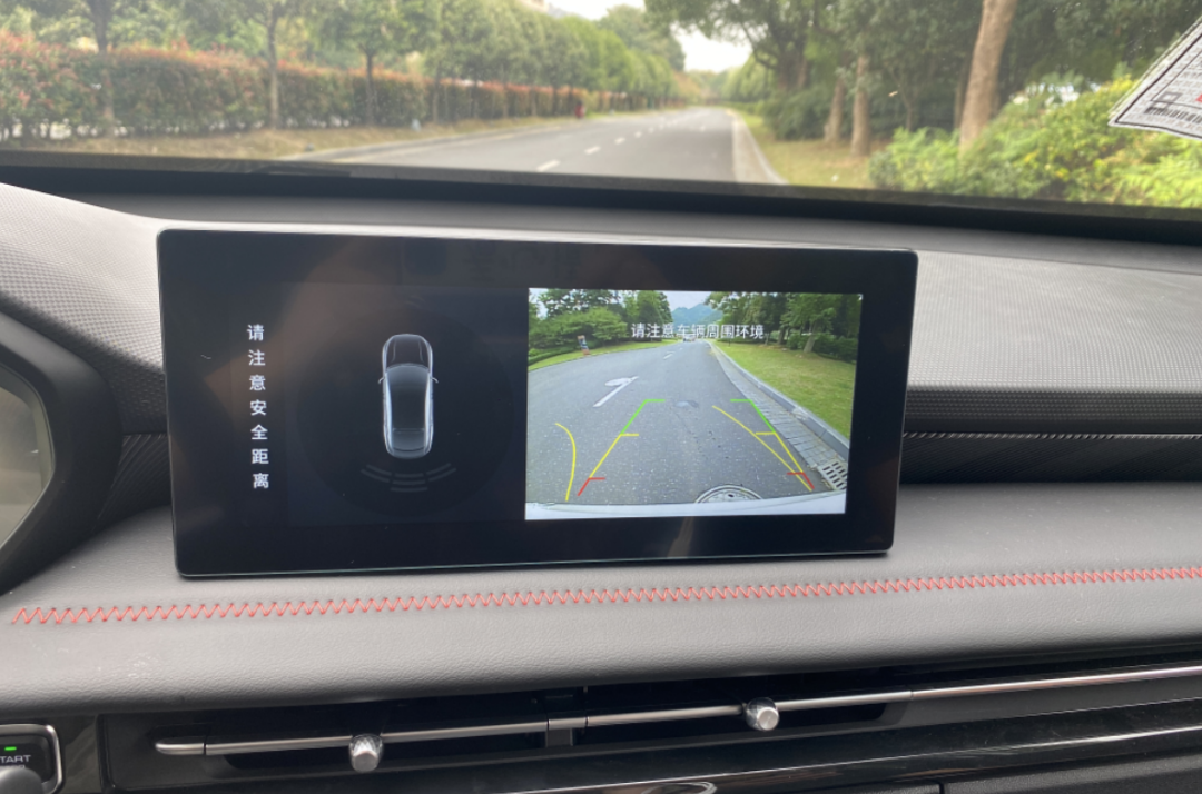 实力拉低“第一台车”门槛，五菱星驰能再造爆款神话吗？