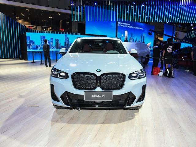 全新宝马X4迎来国内首秀,来看看这是你心目中的那个BMW吗?