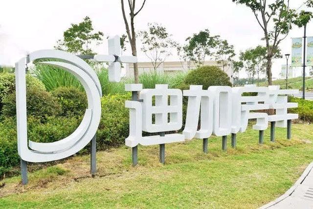 告诉你房车旅游最正宗玩法,这几家著名房车营地一定要去