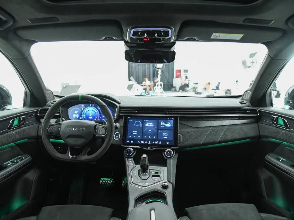 售价23.58-26.18万元，领克05+正式上市