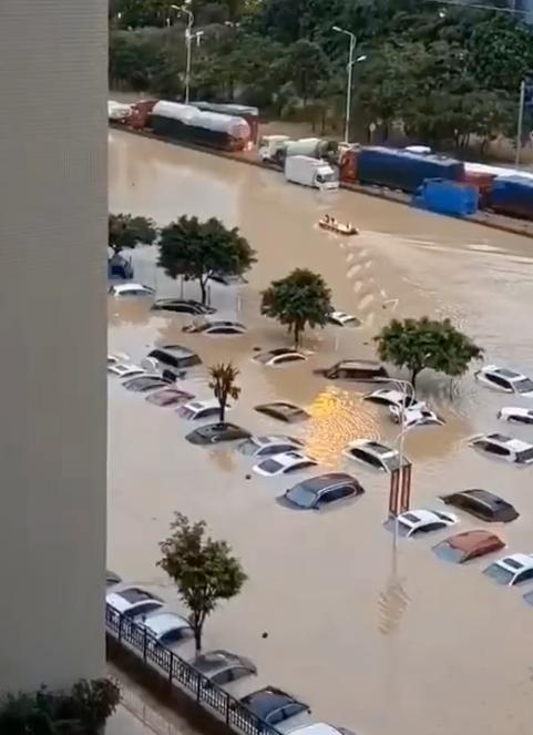 车子泡水了怎么办?如何降低损失?