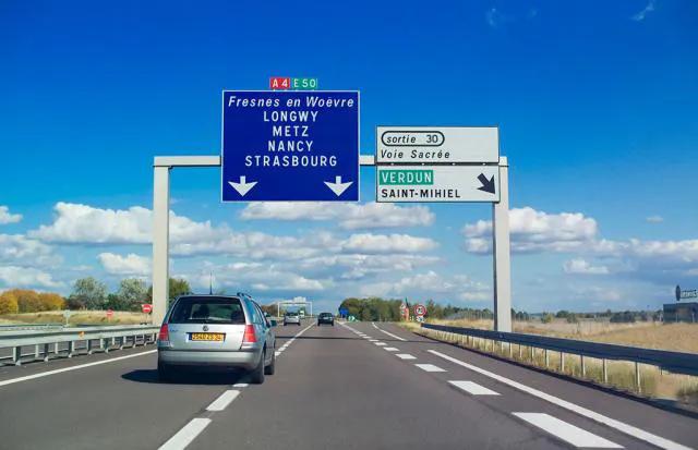 国外的高速公路是如何收费的?