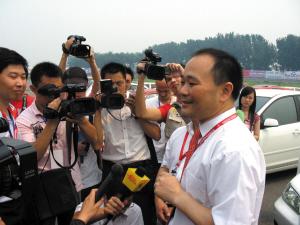 从“四个轮子加沙发”到《宁波宣言》，吉利如何“二次转型”？