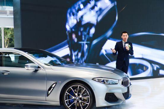 重庆首家BMW 5S店焕新开业，全新8系来“捧场”