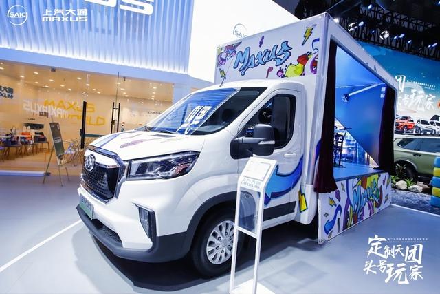 冲浪、摇滚、跑赛道,你敢信这都是轻客干出来的事?