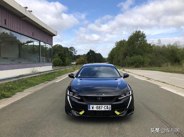 标致终于有高颜值车型了！1.6T+双电机，折合人民币53万
