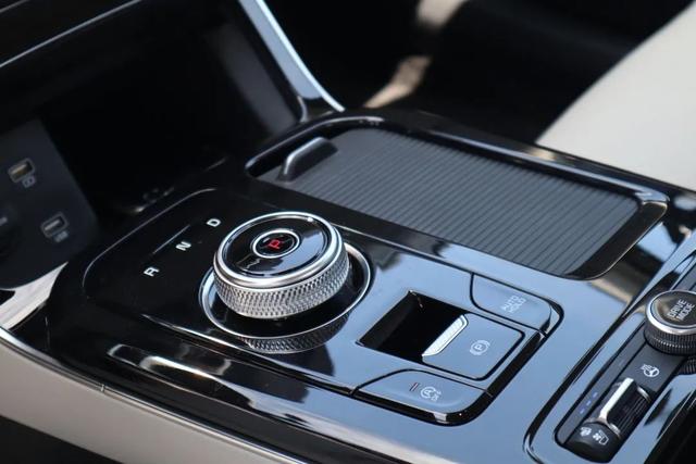 试驾全新K5凯酷:搭载全球独创CVVD技术,拒绝油腻更节油