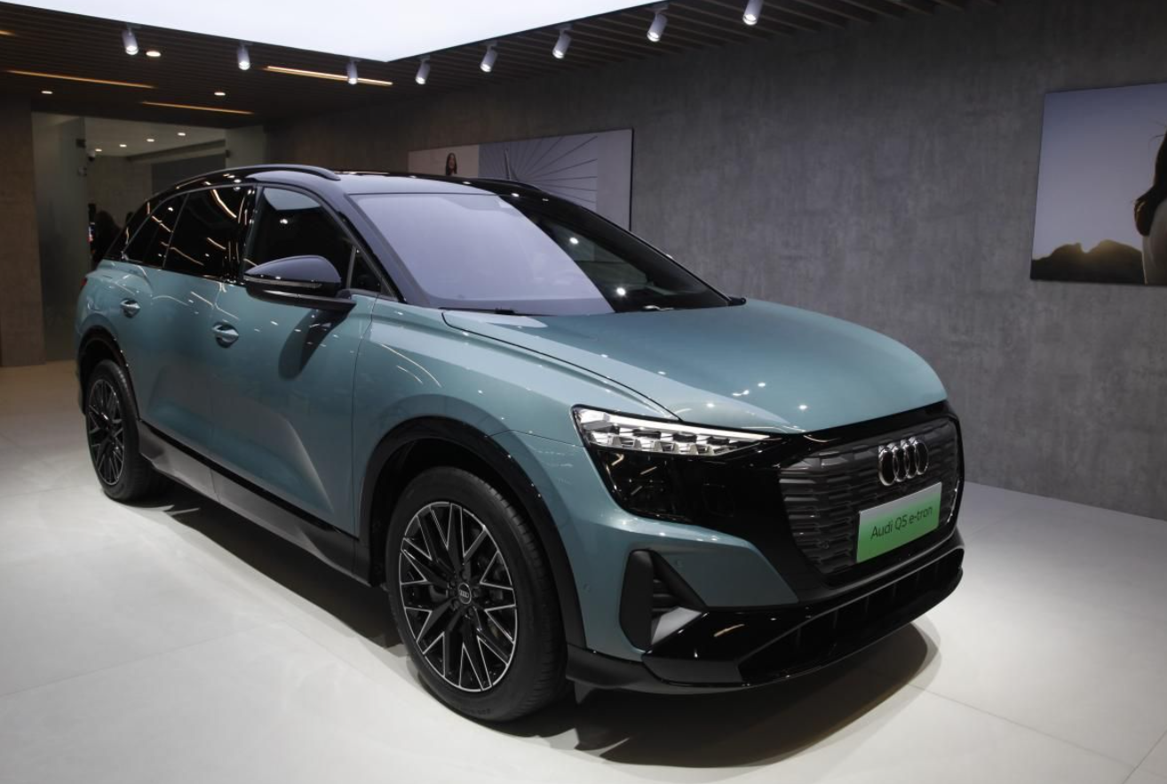 款款都是重磅豪车，2022最美的5款SUV，这款国产车值得一席之地