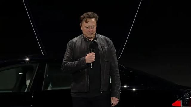 100万就能干掉布加迪，特斯拉Model S Plaid真的很危险