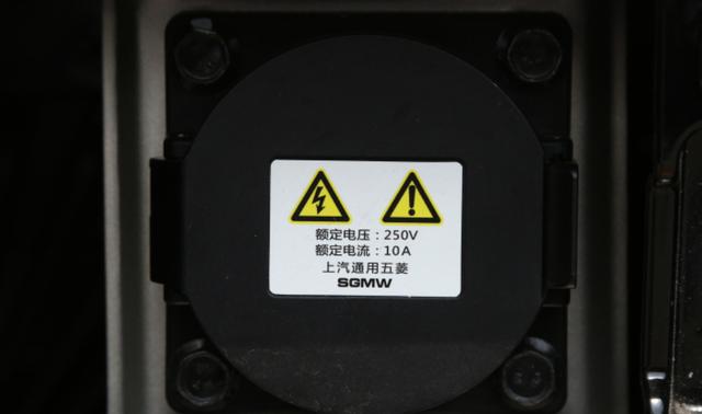 小毛病无所谓,价格好颜值高才是王道,这就是宏光MINI EV