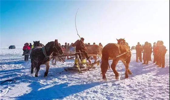 群雄集结，国车出征，以一汽红旗之名缔造冰雪驾控艺术