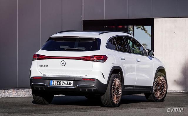 NEDC续航486km售4.75万欧元,梅赛德斯奔驰EQA首发