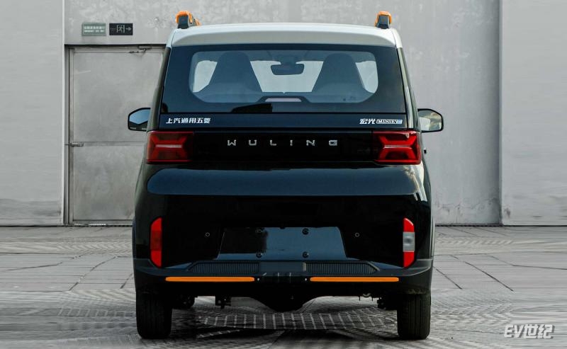 造型更时尚/续航达300公里 五菱发布宏光MINI EV GB预告图