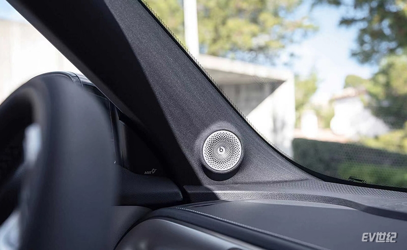 小号腾势X?Smart品牌回归中国的首款电动车精灵1发布