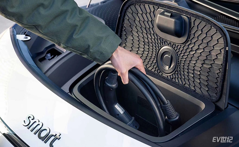 小号腾势X?Smart品牌回归中国的首款电动车精灵1发布