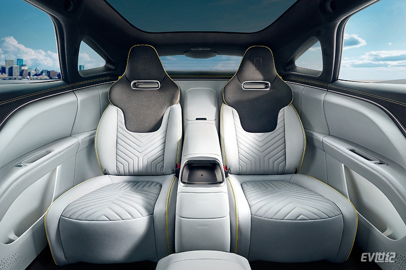 阿维塔11内饰官图曝光，全新电动化时代下难得的新鲜血液