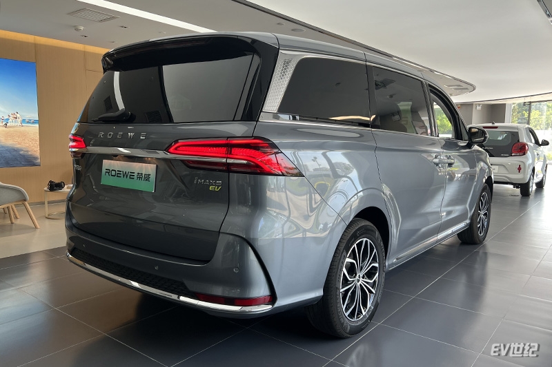 一款更务实的国产纯电MPV，静态体验上汽荣威iMAX8 EV