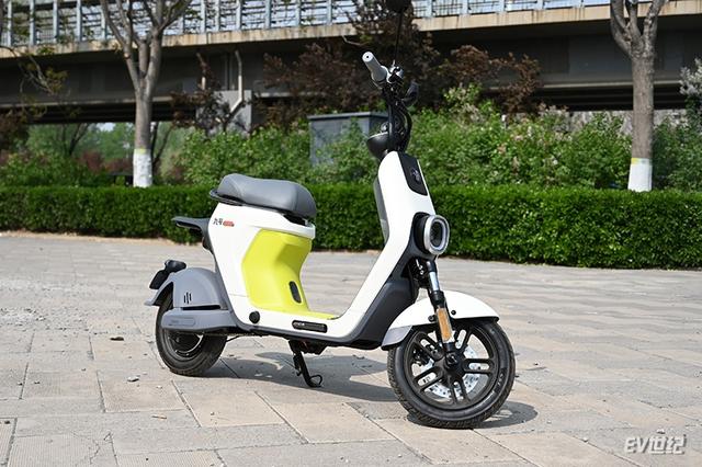 EV君和他的车|LD!我也想买一辆!九号电车C60提车用车记