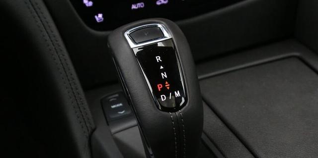 入门车型下调6万,新增10AT变速箱,凯迪拉克CT6新老对比