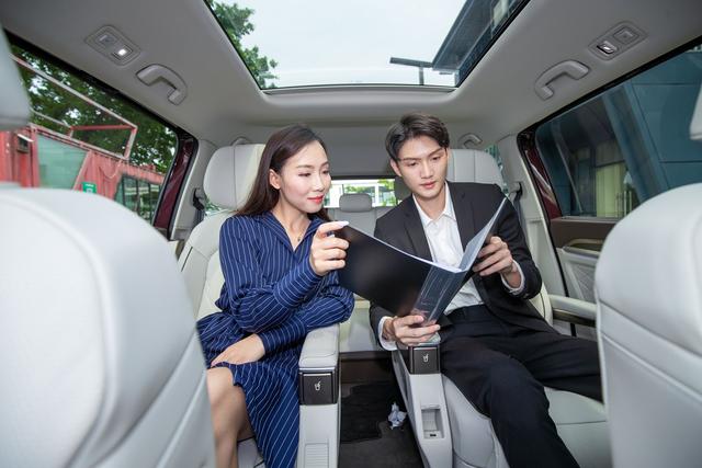 中高端MPV只能选GL8?都2021了!早就有了更好的选择