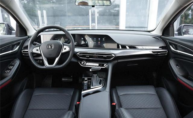 10万预算买家用车,起亚K3、逸动PLUS、福睿斯,怎么选?